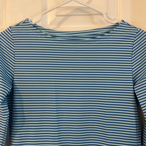 New Vineyard Vines Blue Striped Polyester & Spandex Long Sleeve Pullover XXS - Picture 3 of 8